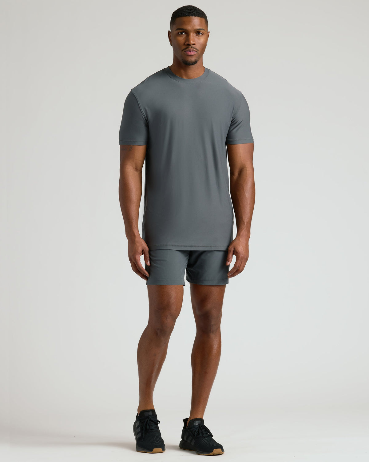 Carbon Tall Active Crew Neck 2.0