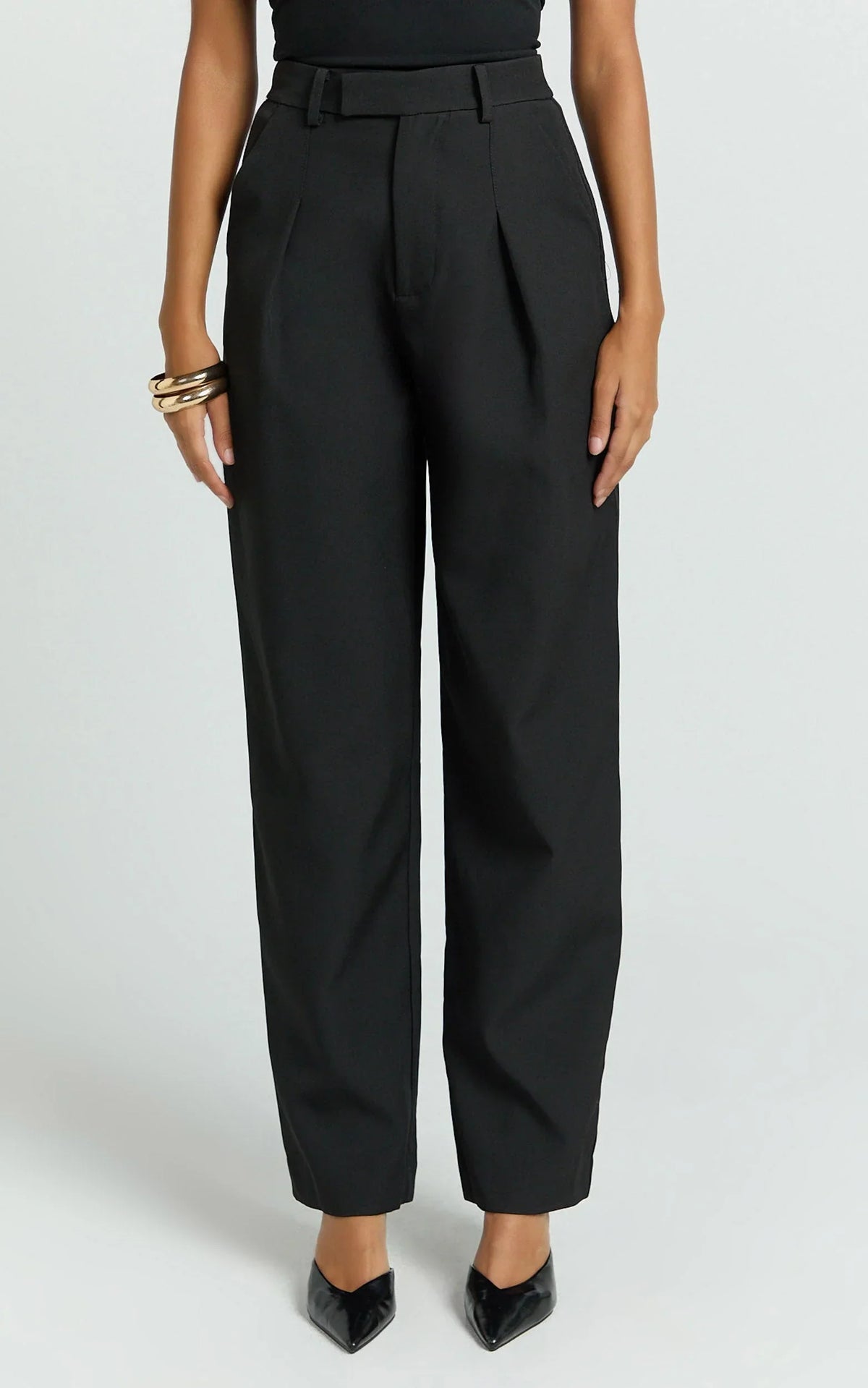 Ebby Pants - Barrel Leg High Waisted Pants in Black