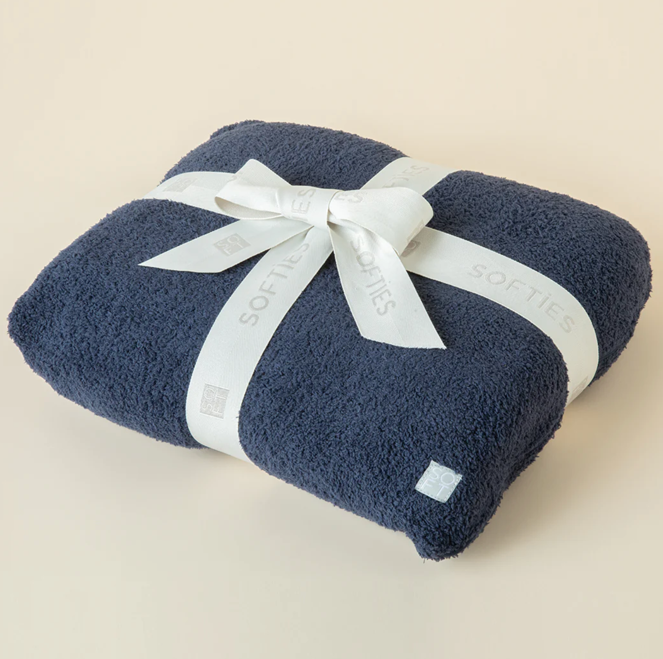 Marshmallow Fleece Travel Bag + Throw