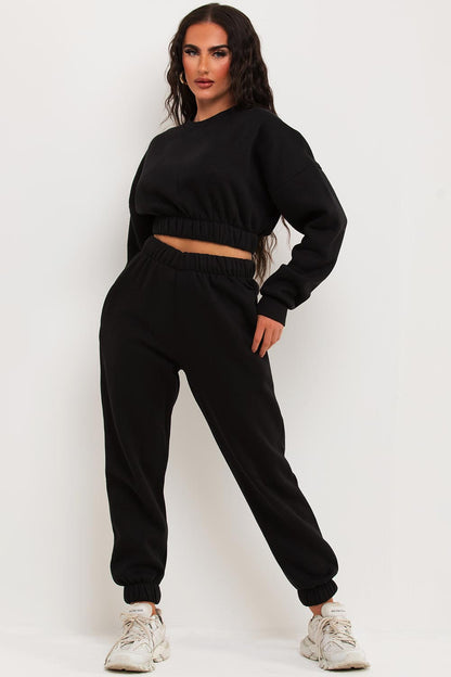 Crop Sweatshirt And Joggers Tracksuit Black