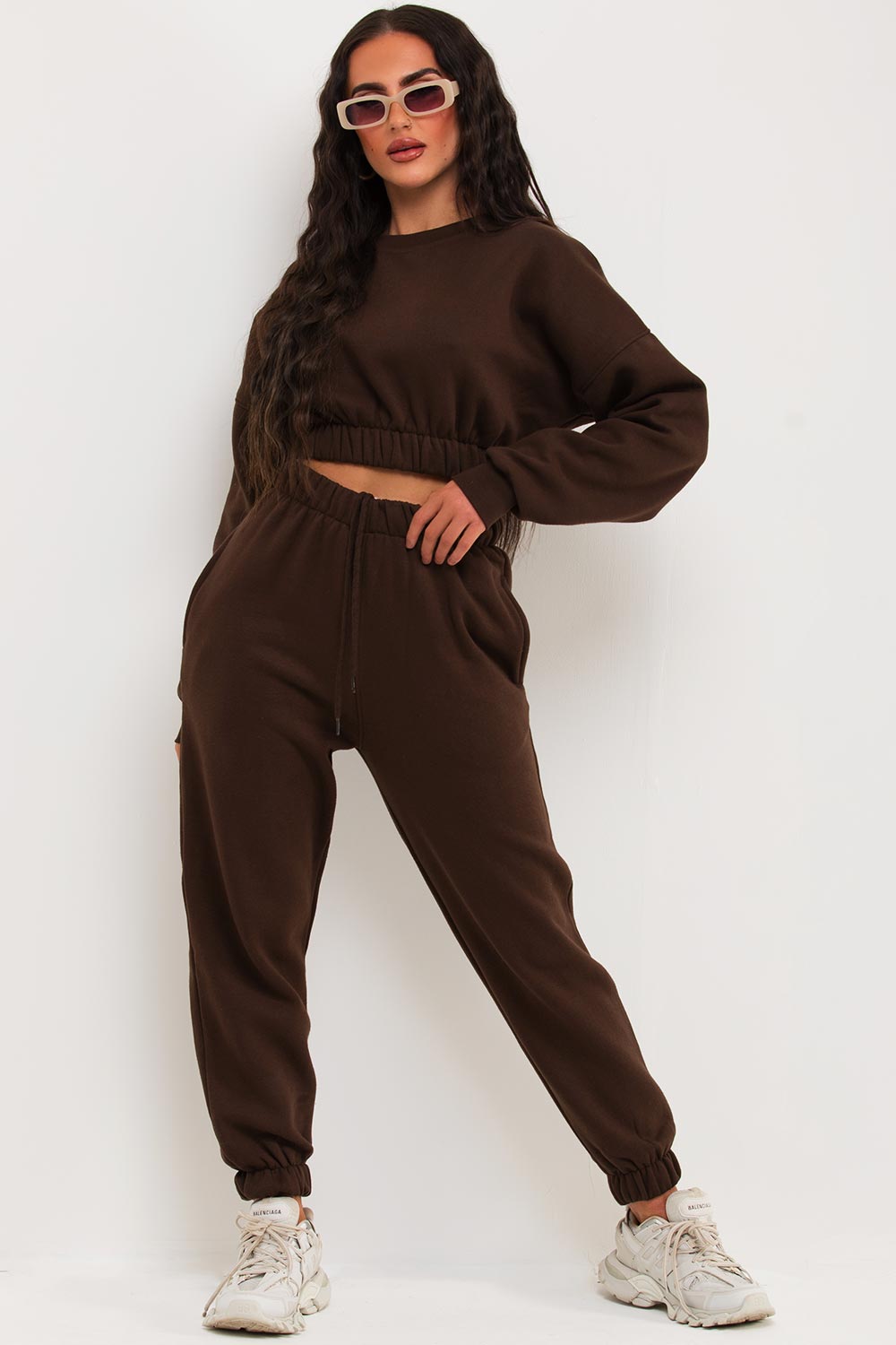 Crop Sweatshirt And Joggers Tracksuit Brown