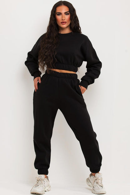 Crop Sweatshirt And Joggers Tracksuit Black