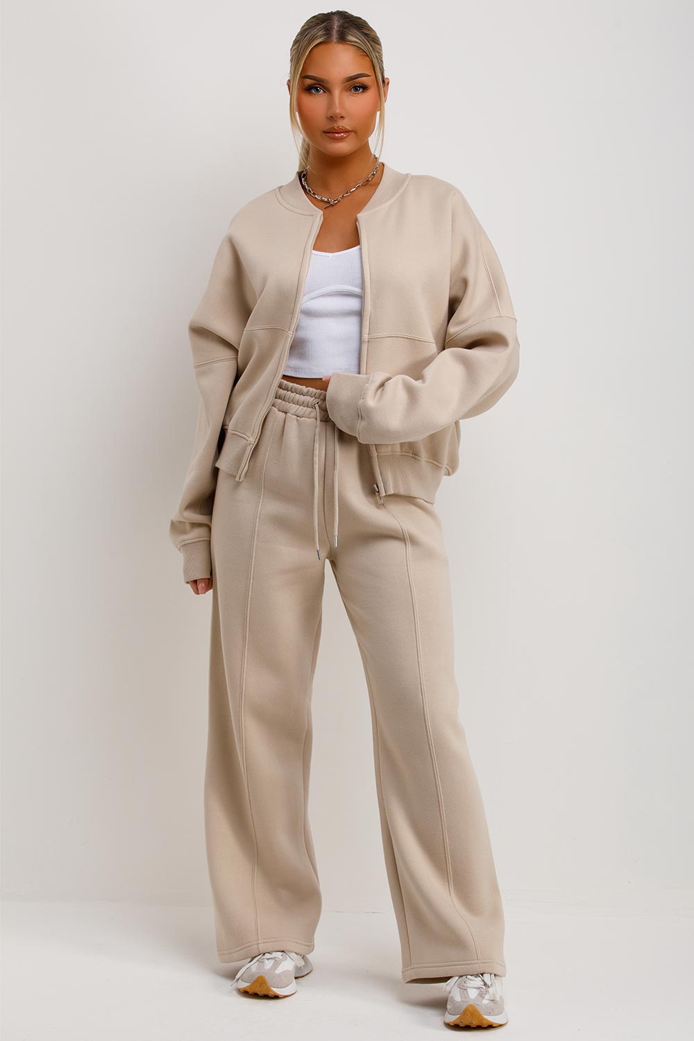 Bomber Sweatshirt With Zip And Joggers Loungewear Set Oatmeal