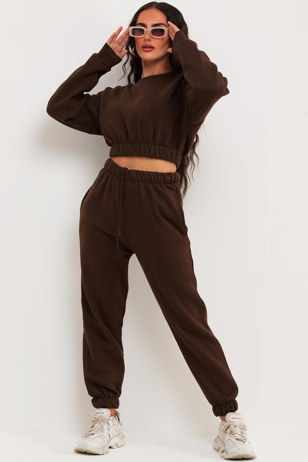 Crop Sweatshirt And Joggers Tracksuit Brown